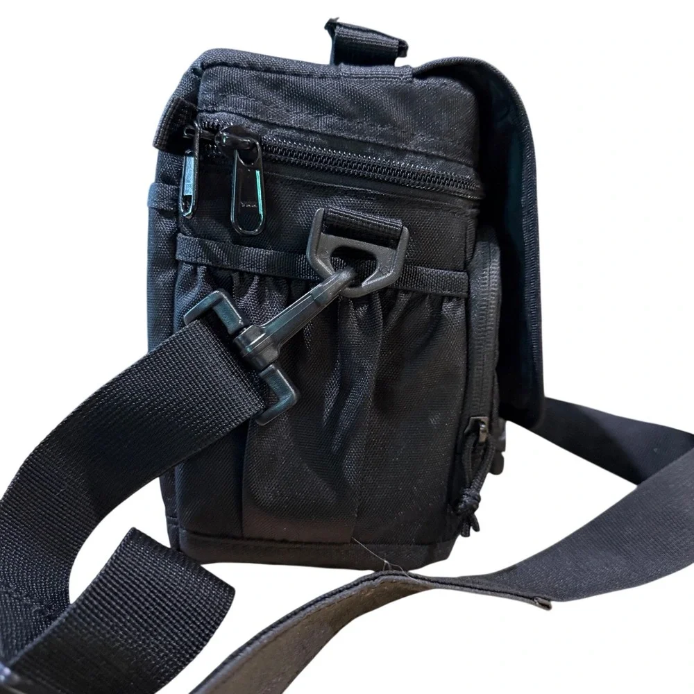 LowePro‎ Adventura 140 Camera Bag Black Nylon Shoulder Crossbody Case Padded